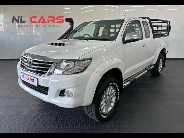 BUY TOYOTA HI-LUX 2013 HILUX 3.0D-4D LEGEND 45 4X4 XTRA CAB P/U, WesBank