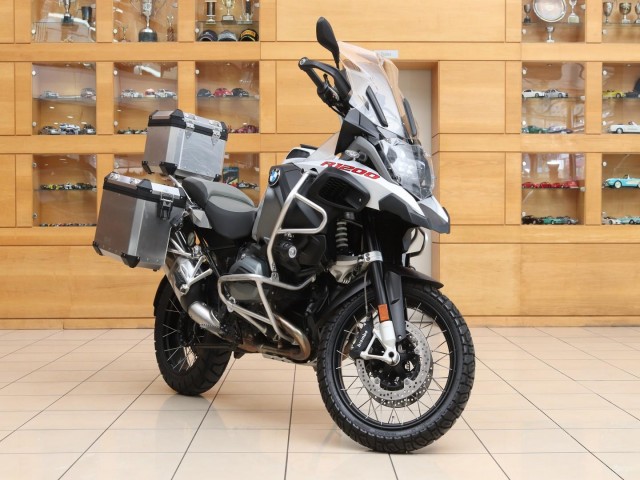 BUY BMW R SERIES 2017 R 1200 GS ADV (K51 FULL SPEC), WesBank