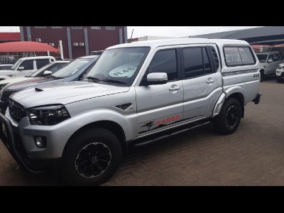 2023 Mahindra Pik-up Double Cab