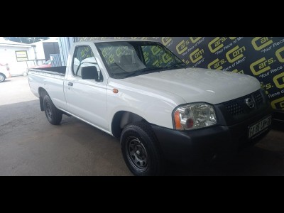 2017 Nissan Hardbody