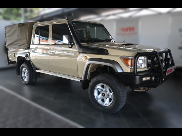 BUY TOYOTA LAND CRUISER 79 4.5D P/U D/C 2015, WesBank