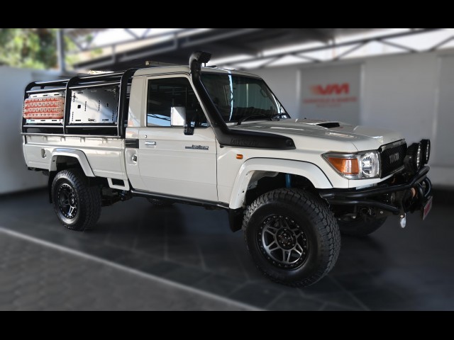 BUY TOYOTA LAND CRUISER 79 2020, WesBank