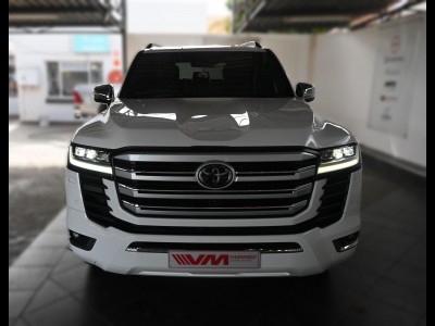 2022 Toyota Land Cruiser 300