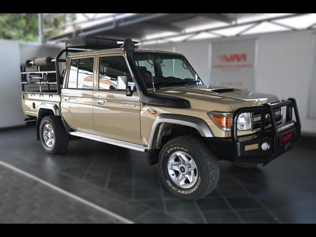 BUY TOYOTA LAND CRUISER 79 4.5D P/U D/C 2017, WesBank