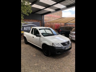 2018 Nissan Np200 1.6 A/c Safety Pack P/u S/c