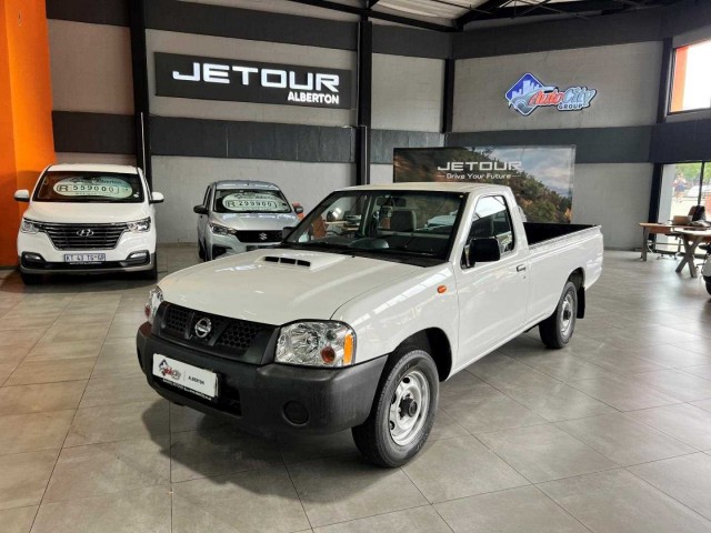 BUY NISSAN NP300 Hardbody 2020 2.5 TDI, WesBank