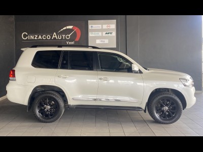 2018 Toyota Land Cruiser