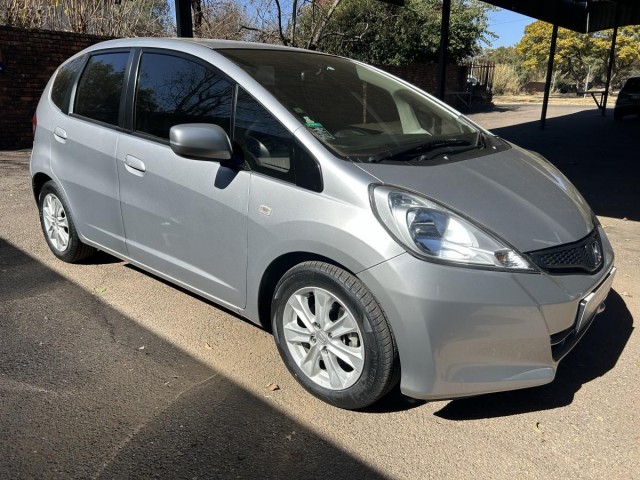 BUY HONDA JAZZ 2013 1.3 COMFORT CVT, WesBank