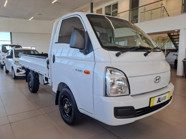 BUY HYUNDAI H100 2024 BAKKIE 26D AC FC C, WesBank