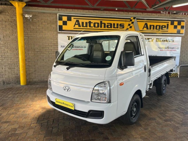 BUY HYUNDAI H100 / BAKKIE 2022 H100 2.6D F/C D/S, WesBank