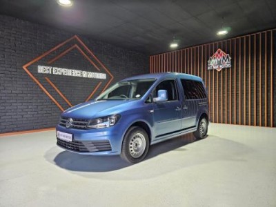 2018 Volkswagen Light Commercial Caddy Crew Bus