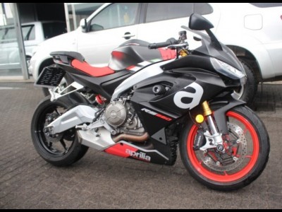 2022 Aprilia Rs