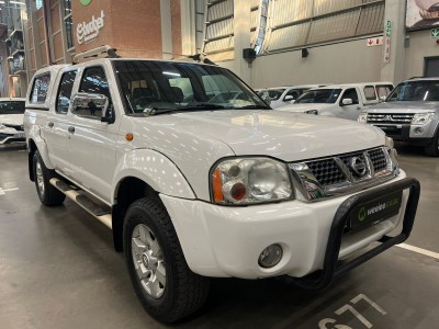 2015 Nissan Hardbody