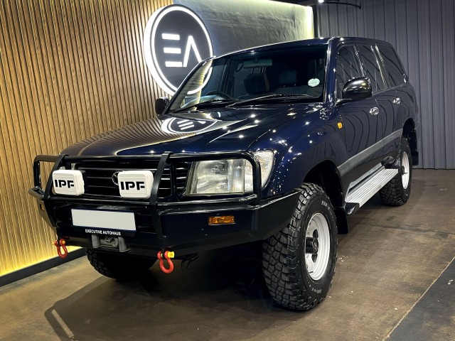 BUY TOYOTA LAND CRUISER 1999 100 GX P, WesBank