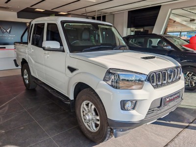2024 Mahindra Pik-up Double Cab