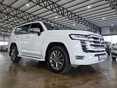 2025 Toyota Land Cruiser