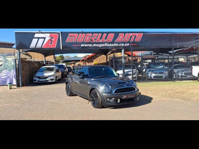 BUY MINI COOPER 2010 COOPER S, WesBank