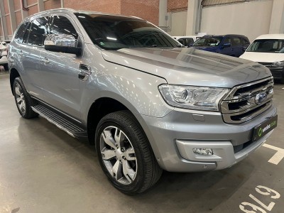 2016 Ford Everest