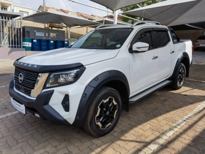 2025 Nissan Navara 2.5ddti Le/le Plus A/t D/c P/u