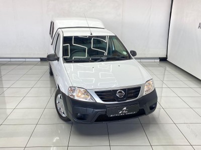 2024 Nissan Np200