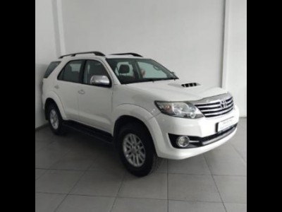 2015 Toyota Fortuner 2.5d-4d Rb A/t
