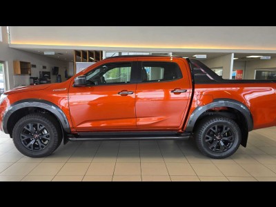 2026 Isuzu 3.0 Ddi V-cross Hr A/t