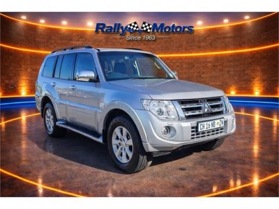 2013 Mitsubishi Pajero