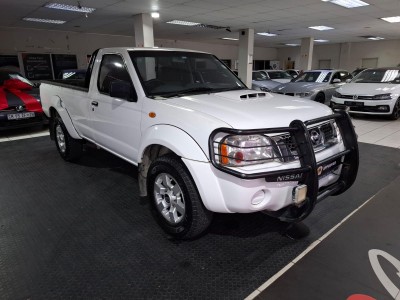 2016 Nissan Hardbody