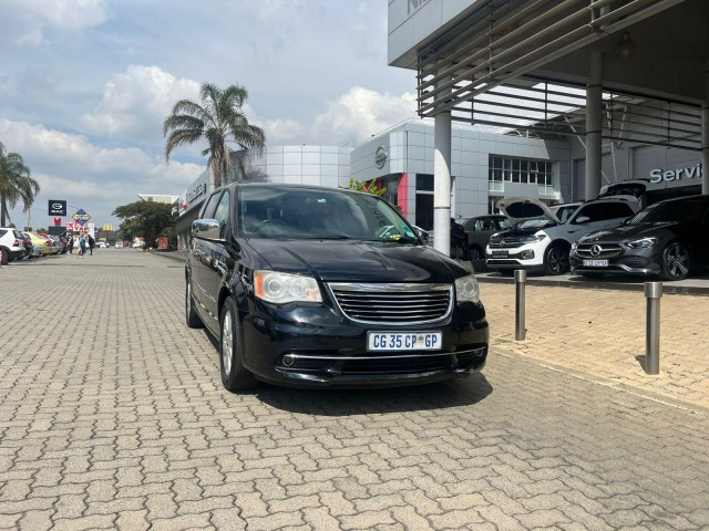 BUY CHRYSLER GRAND VOYAGER 2013 2.8 LIMITED A/T, WesBank