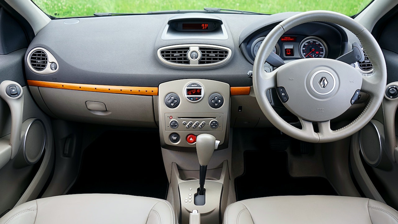 Renault steering wheel